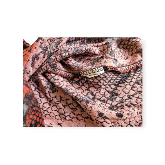 Cuidado Con El Perro Snakeskin Button-Up Rust/Black Size S - Picture 7 of 9